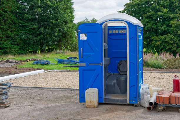 Best VIP or Luxury Restroom Trailers  in Carthage, NC